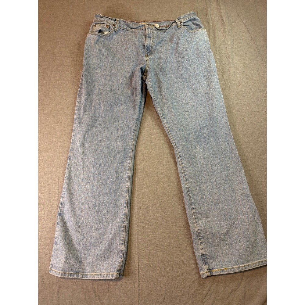 Levi Strauss 550 Relaxed Fit Bootcut Jeans Light Wash Denim Size 16